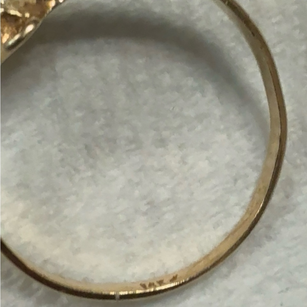 14 karat yellow gold ring with 6 Diamonds - Picture 5 of 5